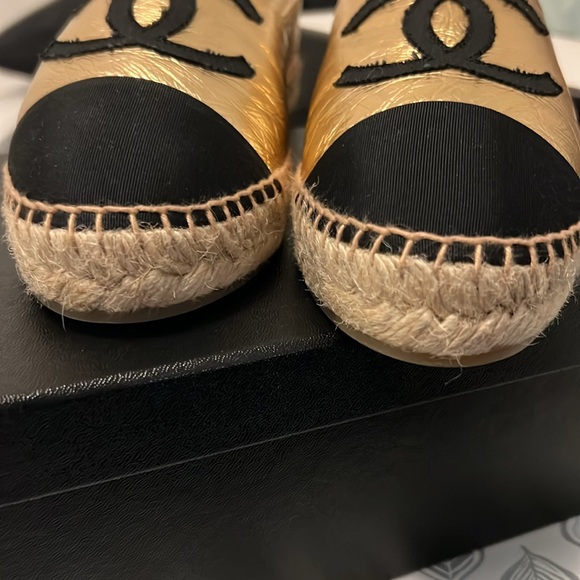 CHANEL Espadrilles - Picture 2 of 8